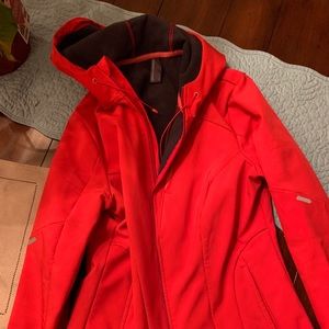 Mondetta red coat size medium